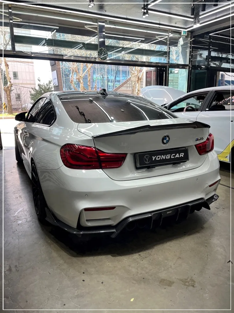 BMW M4 F vinyl wrap - BMW M4 F Vinyl Wrap Review — High-Gloss Red Color Change photo 5