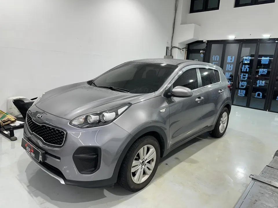 Kia Sportageのカーフィルム施工事例｜費用目安・仕上がり 施工写真 1-1
