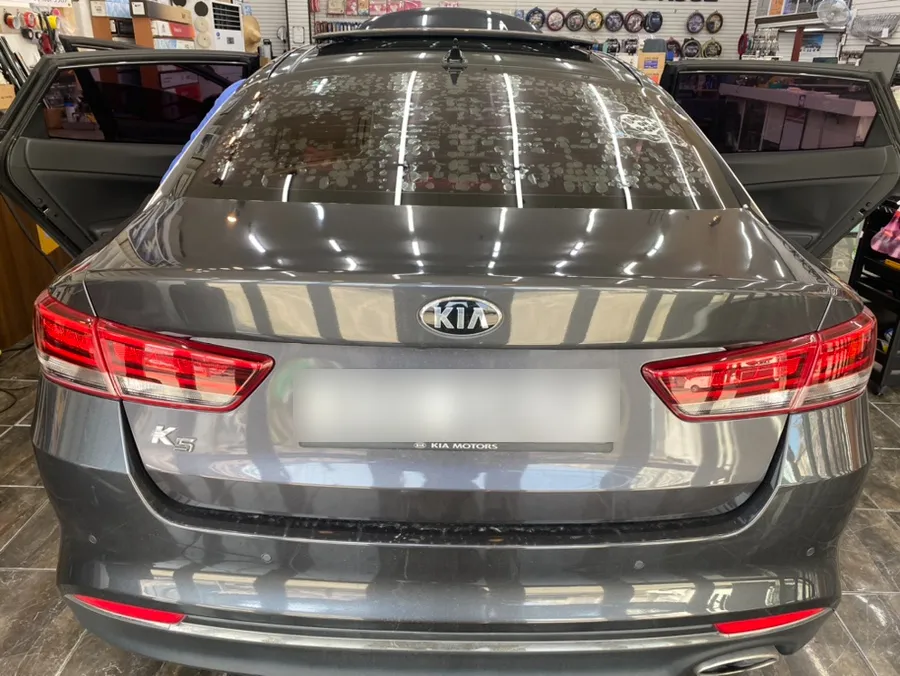 Kia K5 2nd Genのカーフィルム施工事例｜費用目安・仕上がり 施工写真 3-2