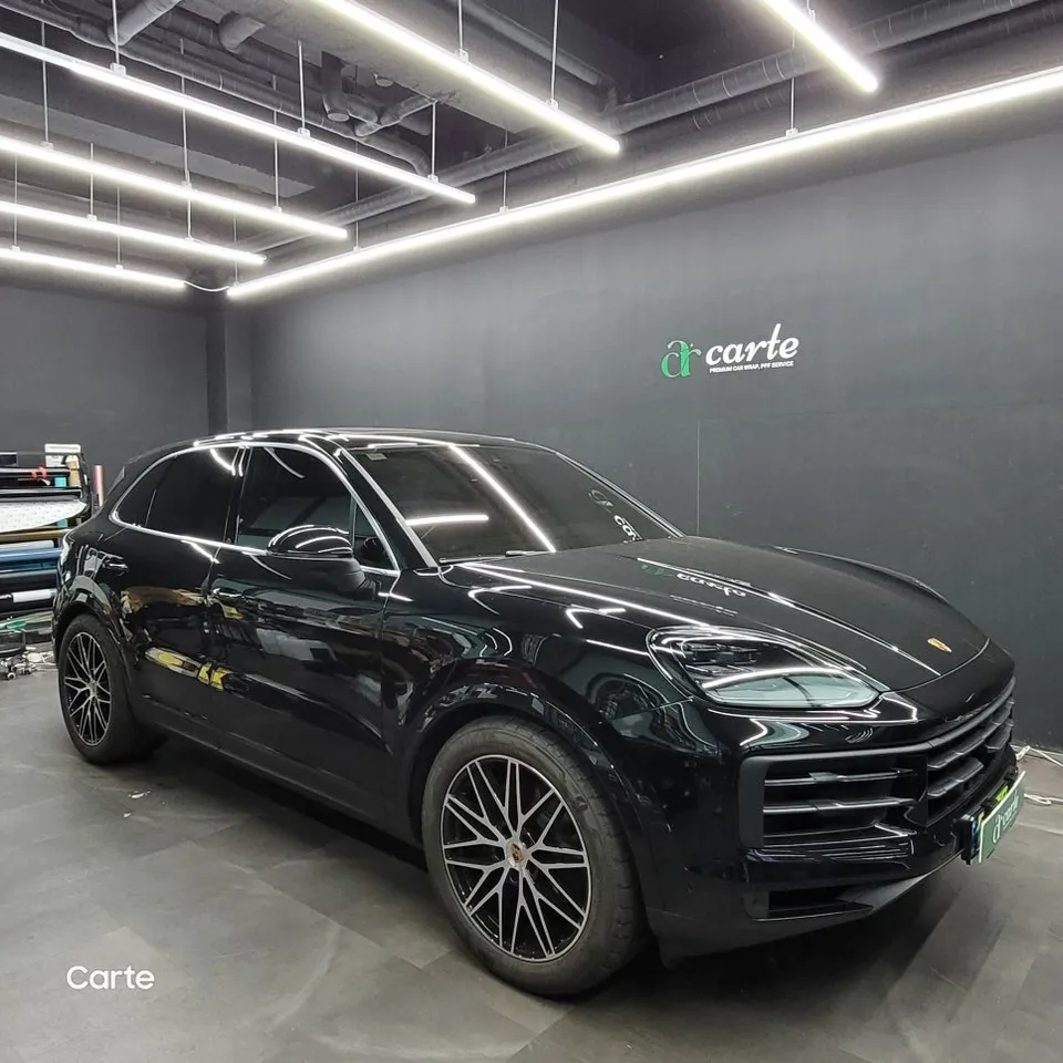 Porsche Cayenne PPF施工事例|費用目安と仕上がり 施工写真 1-1