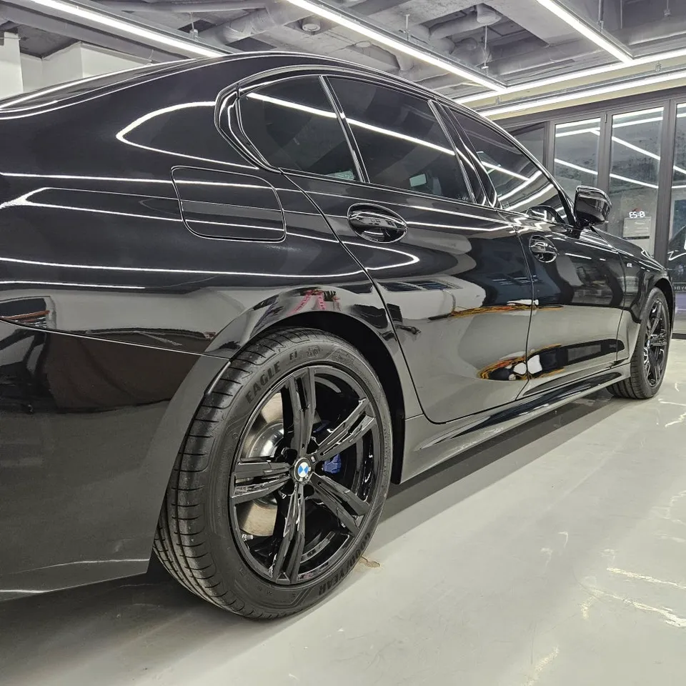 BMW 3 Series G20 カーラッピング事例|費用目安・仕上がり 施工写真 3-3