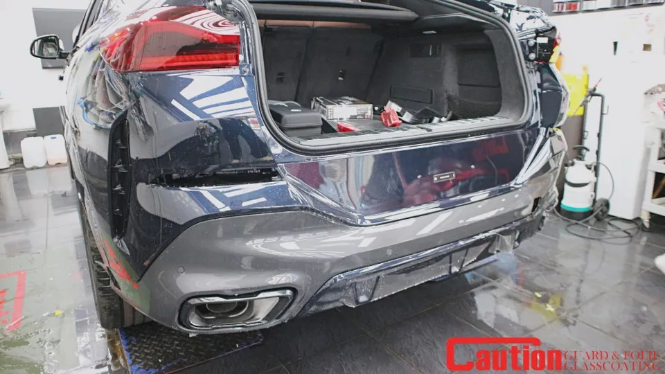BMW X6 PPF施工事例|費用目安と仕上がり 施工写真 1-3