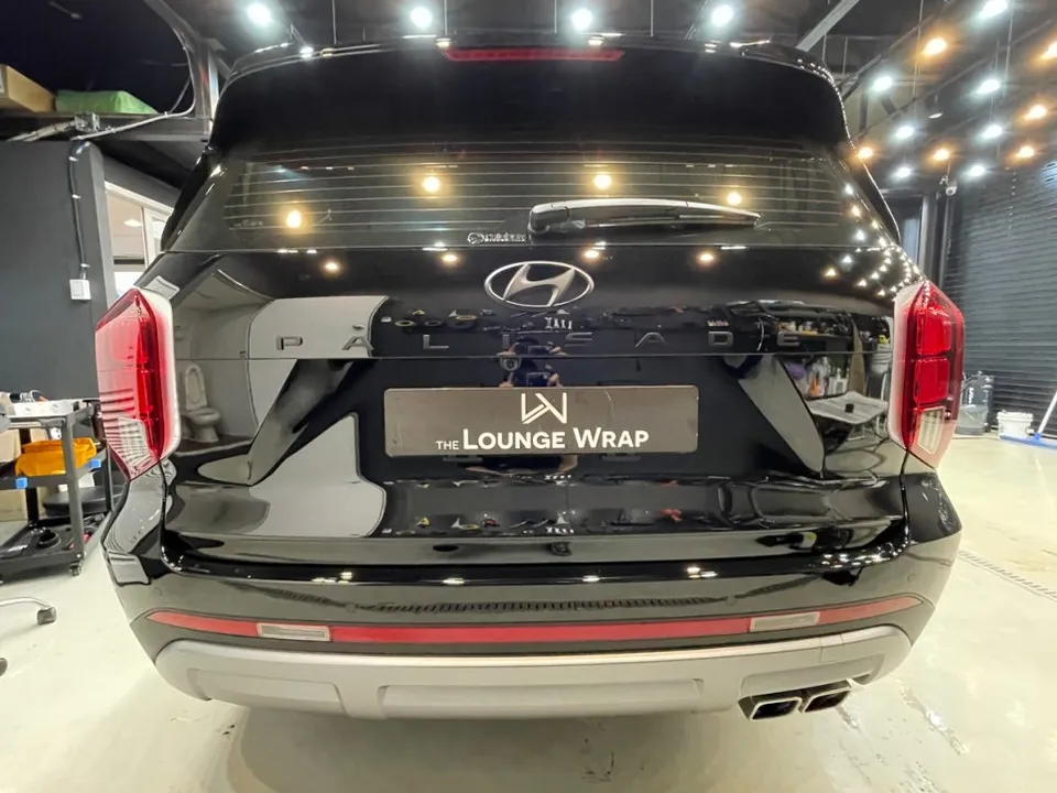 Hyundai Palisade vinyl wrap - Hyundai Palisade Vinyl Wrap Review: Chrome Delete for a Sleek Loo photo 4