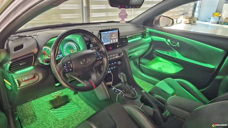 Hyundai Veloster JS ambient lighting - Hyundai Veloster Ambient Lighting Review: Elegant Interior LED Mo photo 3