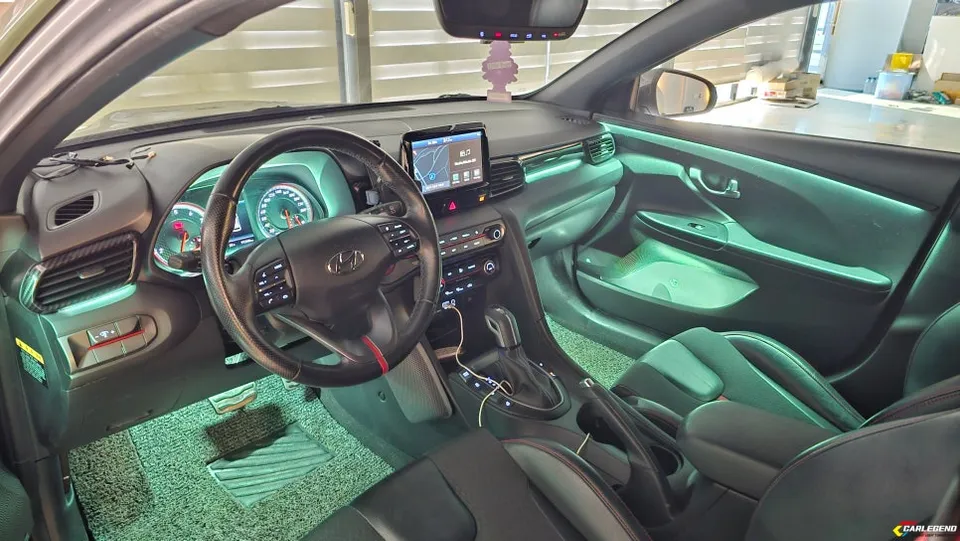 Hyundai Veloster JS ambient lighting - Hyundai Veloster Ambient Lighting Review: Elegant Interior LED Mo photo 4