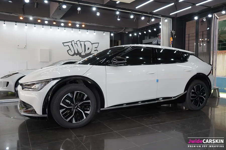 Kia EV6のPPF施工事例 施工写真 2