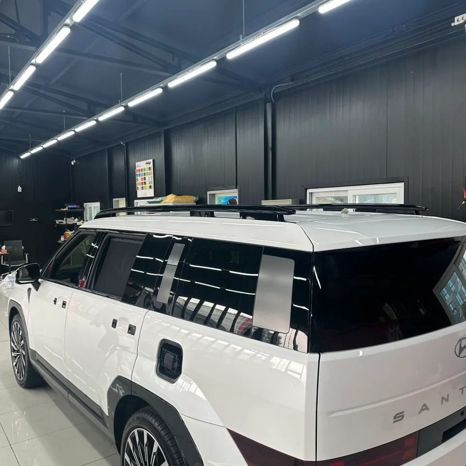 Hyundai Santa Fe MX5のカーラッピング事例|費用目安・仕上がり 施工写真 2-2