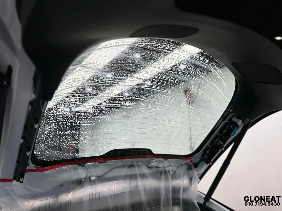 Tesla Model Yのカーフィルム施工事例|費用目安・仕上がり 施工写真 1-3