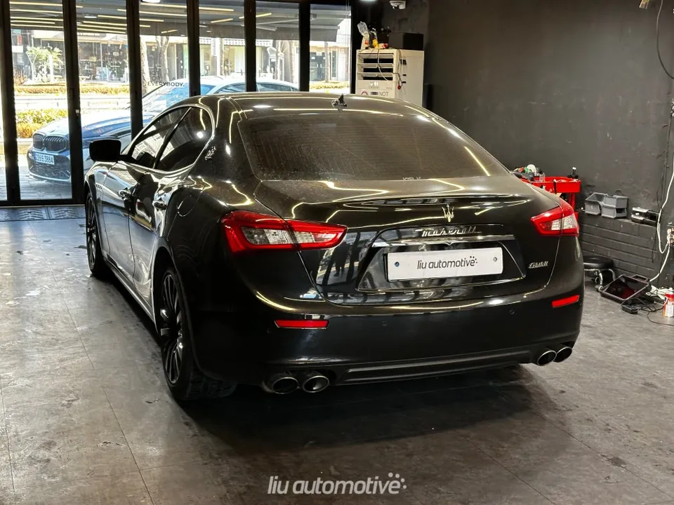 Maserati Ghibliのカーラッピング事例｜費用目安・仕上がり 施工写真 2-1