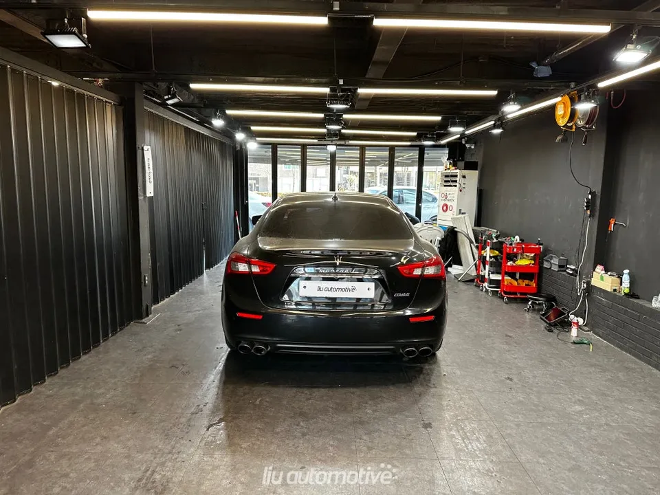 Maserati Ghibliのカーラッピング事例｜費用目安・仕上がり 施工写真 3-1