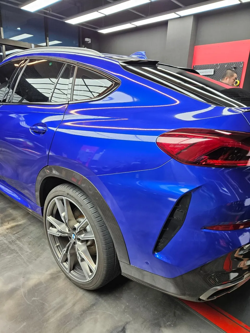 BMW X6 G06のカーラッピング事例｜費用目安・仕上がり 施工写真 3-2