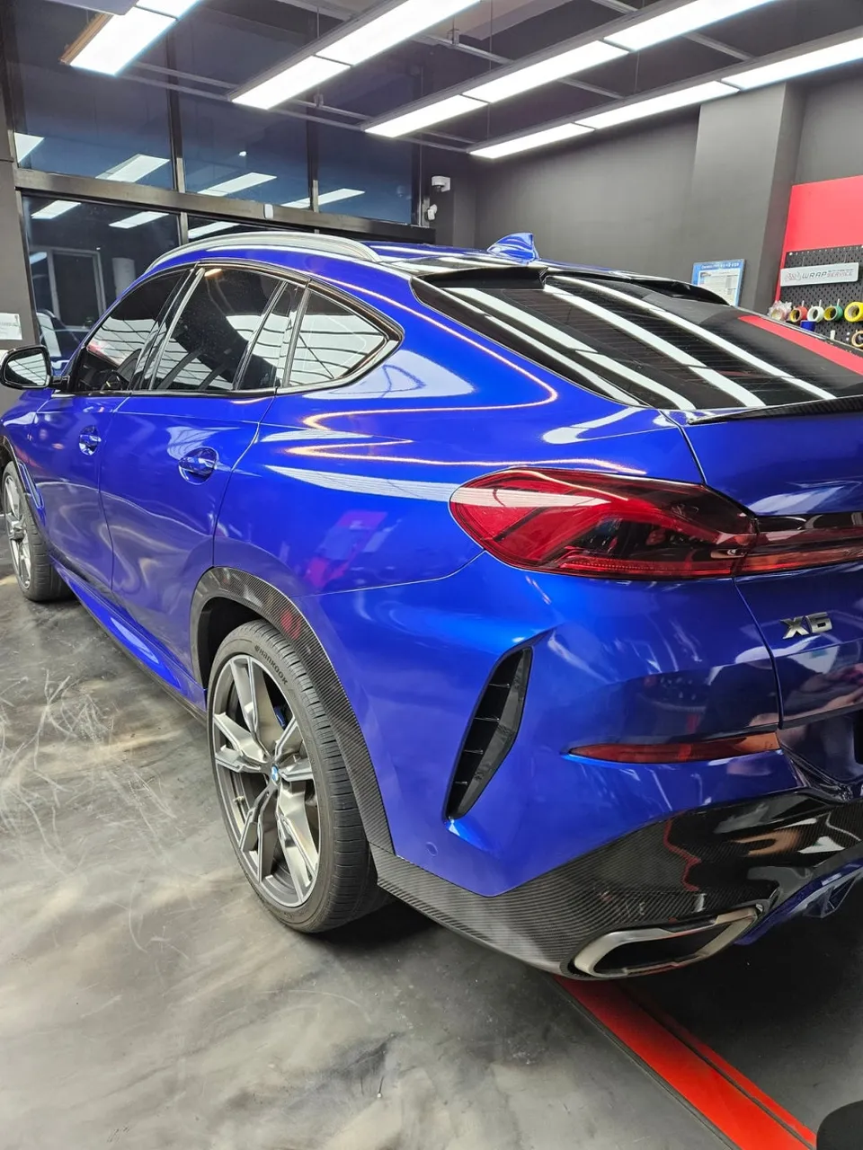 BMW X6 G06のカーラッピング事例｜費用目安・仕上がり 施工写真 1-3