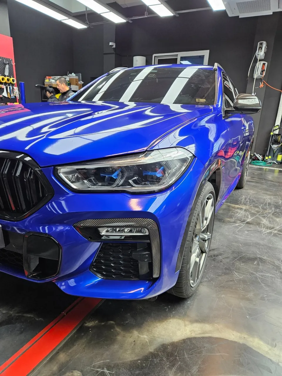 BMW X6 G06のカーラッピング事例｜費用目安・仕上がり 施工写真 2-3