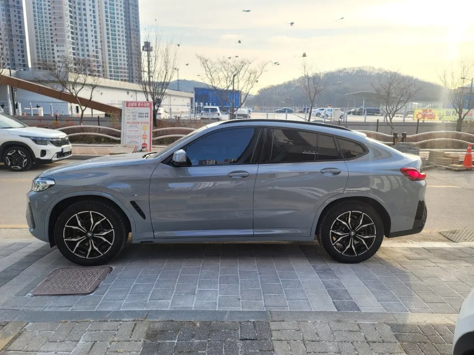 BMW X4のPPF施工事例|費用目安と仕上がり 施工写真 1-1