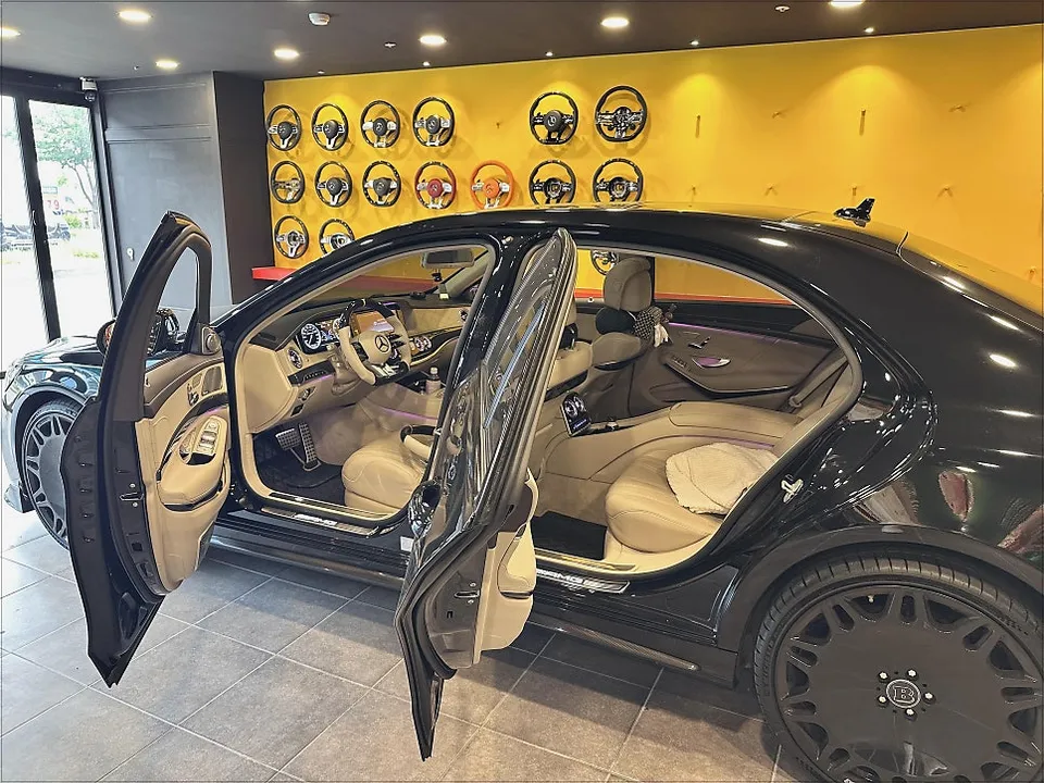 Mercedes-Benz S-Class W222 steering wheel - Mercedes-Benz S-Class W222 Steering Wheel Customization Review photo 6