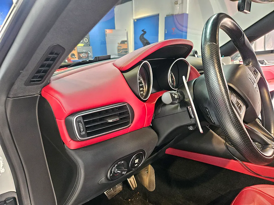 Maserati Levante ambient lighting - Maserati Levante Ambient Lighting Review — Cost & Results photo 2