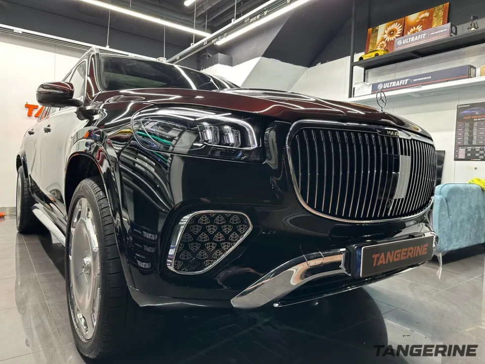 Mercedes-Benz MaybachのPPF施工事例|費用目安・仕上がり 施工写真 1-2