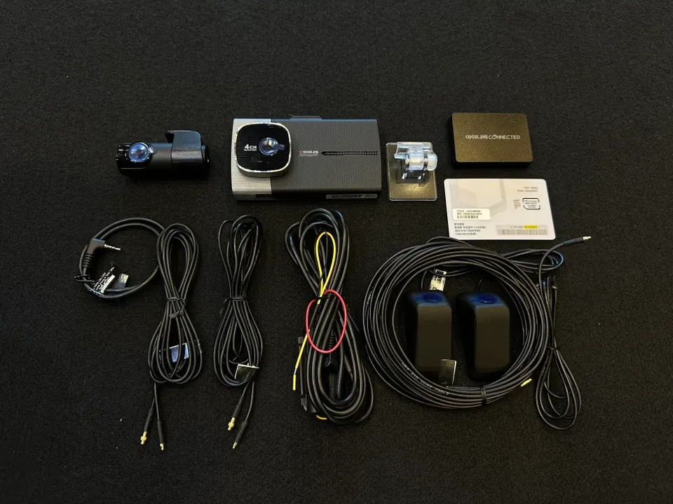 Mercedes-Benz CLS 400D dash cam - Mercedes-Benz CLS 400D 4-Channel Dash Cam Installation Review photo 3