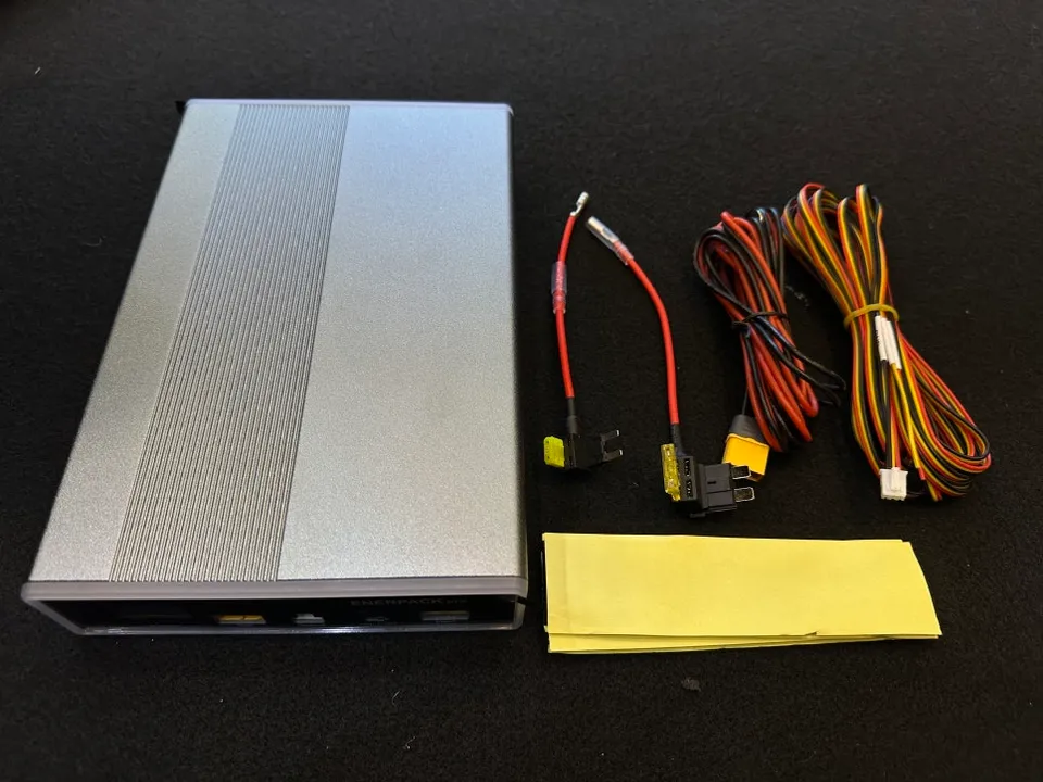 Mercedes-Benz CLS 400D dash cam - Mercedes-Benz CLS 400D 4-Channel Dash Cam Installation Review photo 4