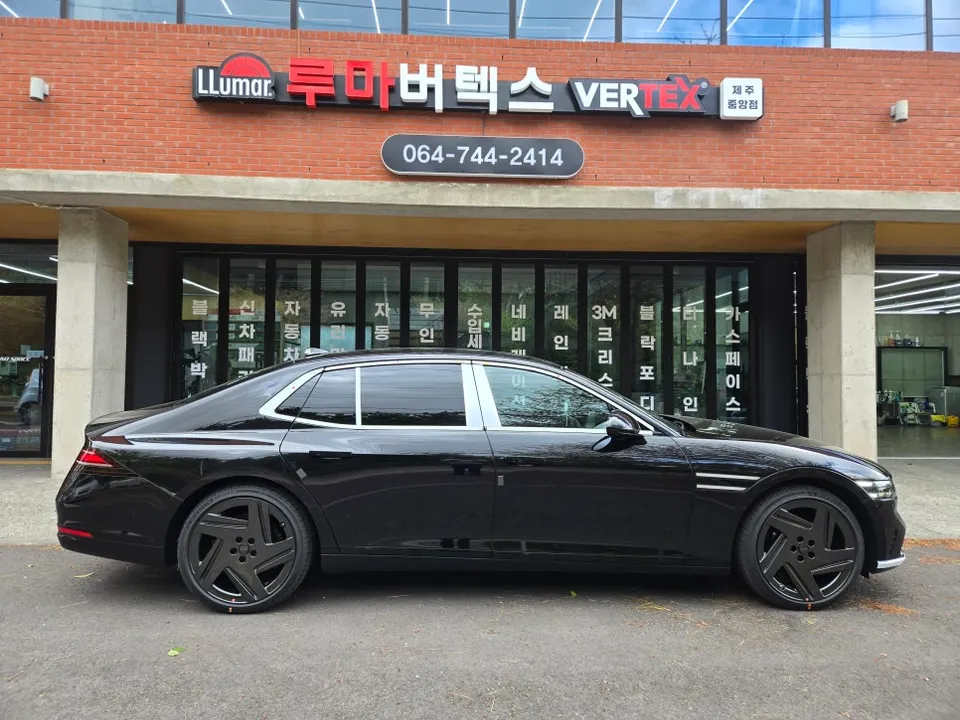 Genesis G90のPPF施工事例 施工写真 2-2