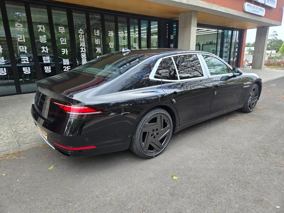 Genesis G90のPPF施工事例 施工写真 3-2