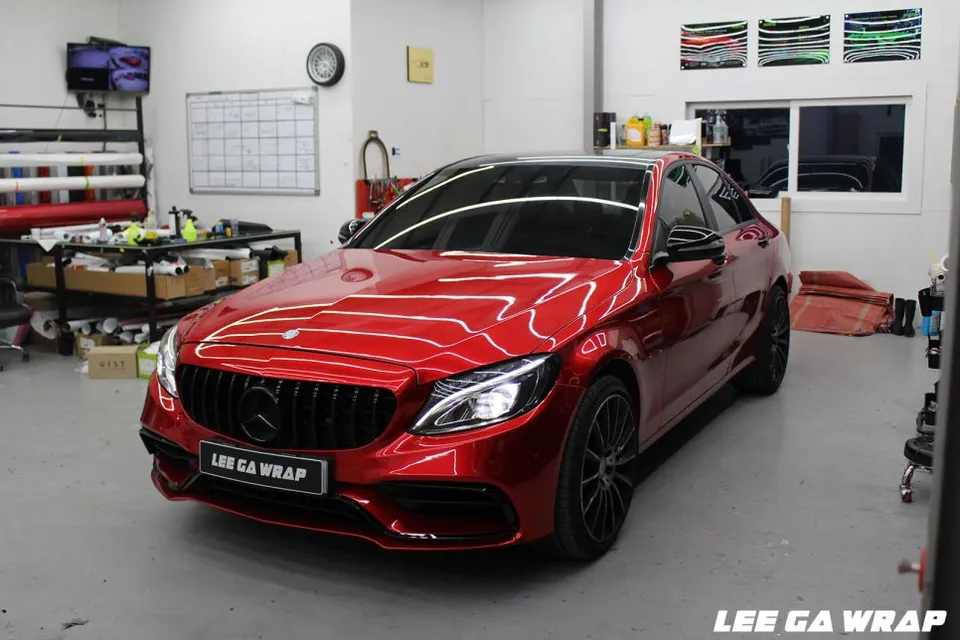 Mercedes-Benz Cクラスのカーラッピング事例|費用目安・仕上がり 施工写真 3-2