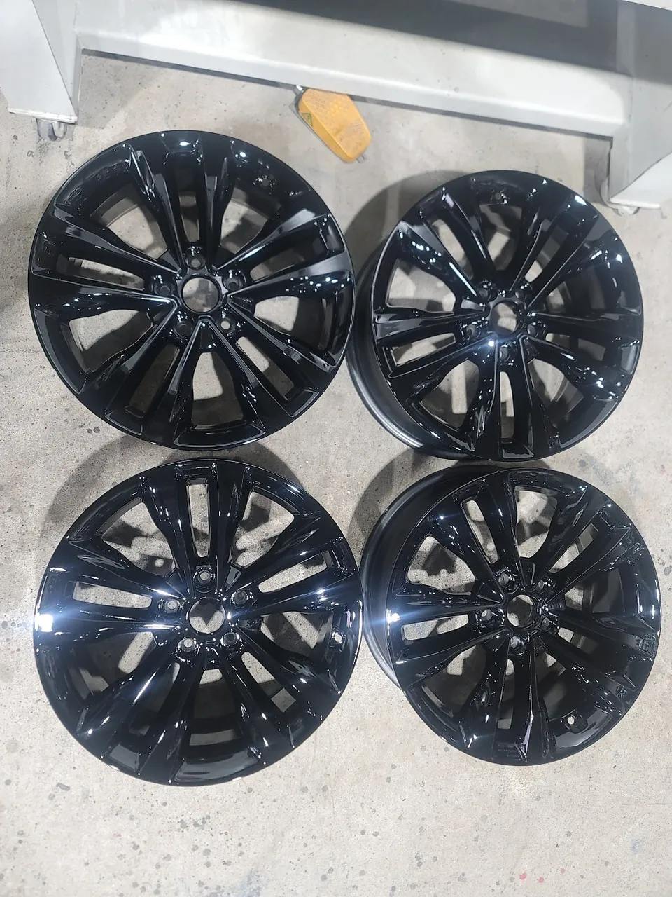 Hyundai Santa Fe wheel repair - Hyundai Santa Fe Wheel Repair & Painting Review photo 4
