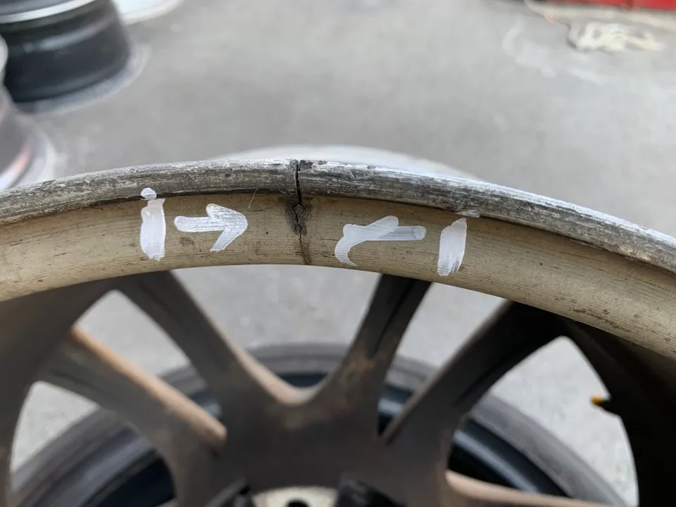 Mercedes-Benz C-Class wheel repair - Mercedes-Benz C-Class Wheel Repair Review photo 4