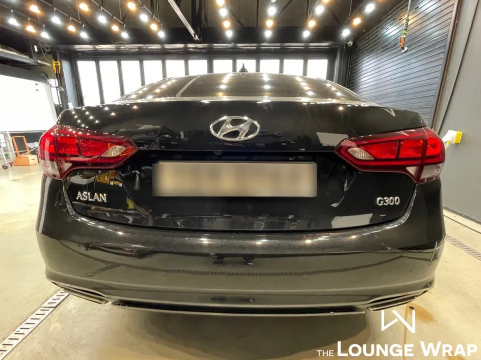 Hyundai Aslanのカーラッピング事例|費用目安・仕上がり 施工写真 3-1