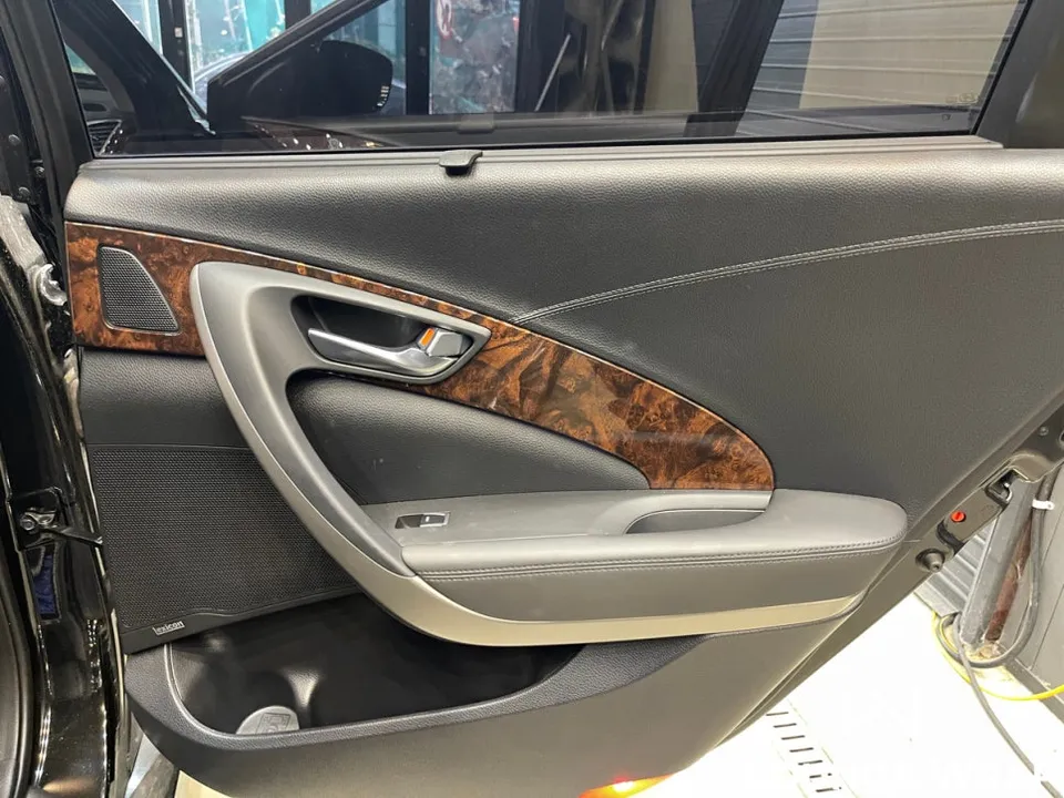 Hyundai Aslanのカーラッピング事例|費用目安・仕上がり 施工写真 3-2