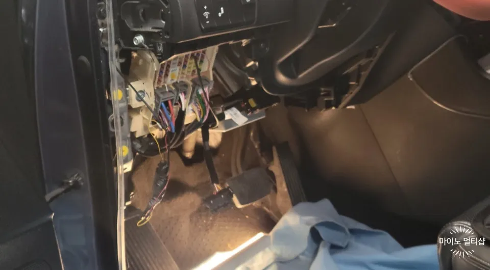 Kia Sportage QL oem options - Kia Sportage QL Oem Options Installation Review — Cost photo 4