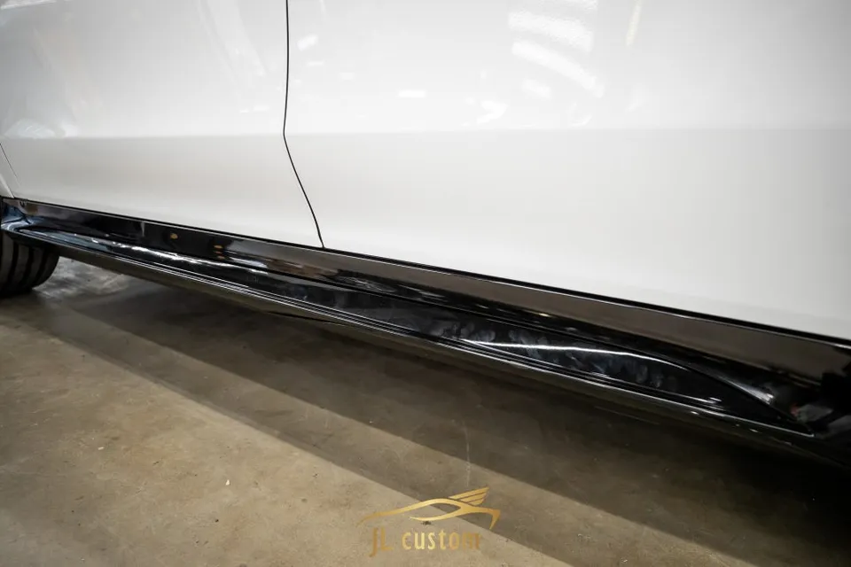 Mercedes-Benz GLS ambient lighting - Mercedes-Benz GLS Ambient Lighting Review: Mood Lighting Upgrade photo 4