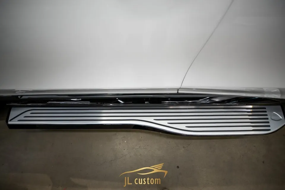 Mercedes-Benz GLS ambient lighting - Mercedes-Benz GLS Ambient Lighting Review: Mood Lighting Upgrade photo 6