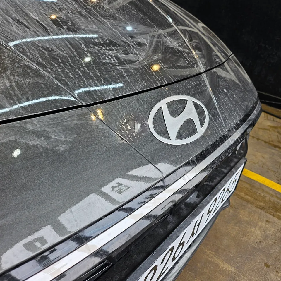Hyundai Elantraのガラスコーティング事例|費用目安・仕上がり 施工写真 3-1