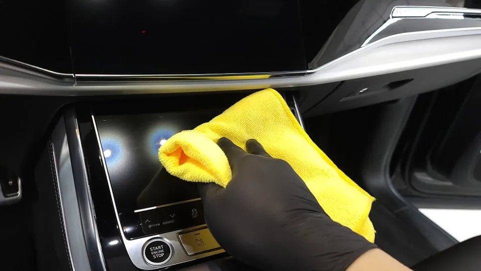 Audi Q8のPPF施工事例｜費用目安と仕上がり 施工写真 3-3