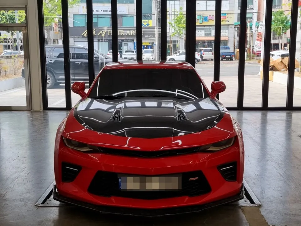 Chevrolet Camaro body kit installation result