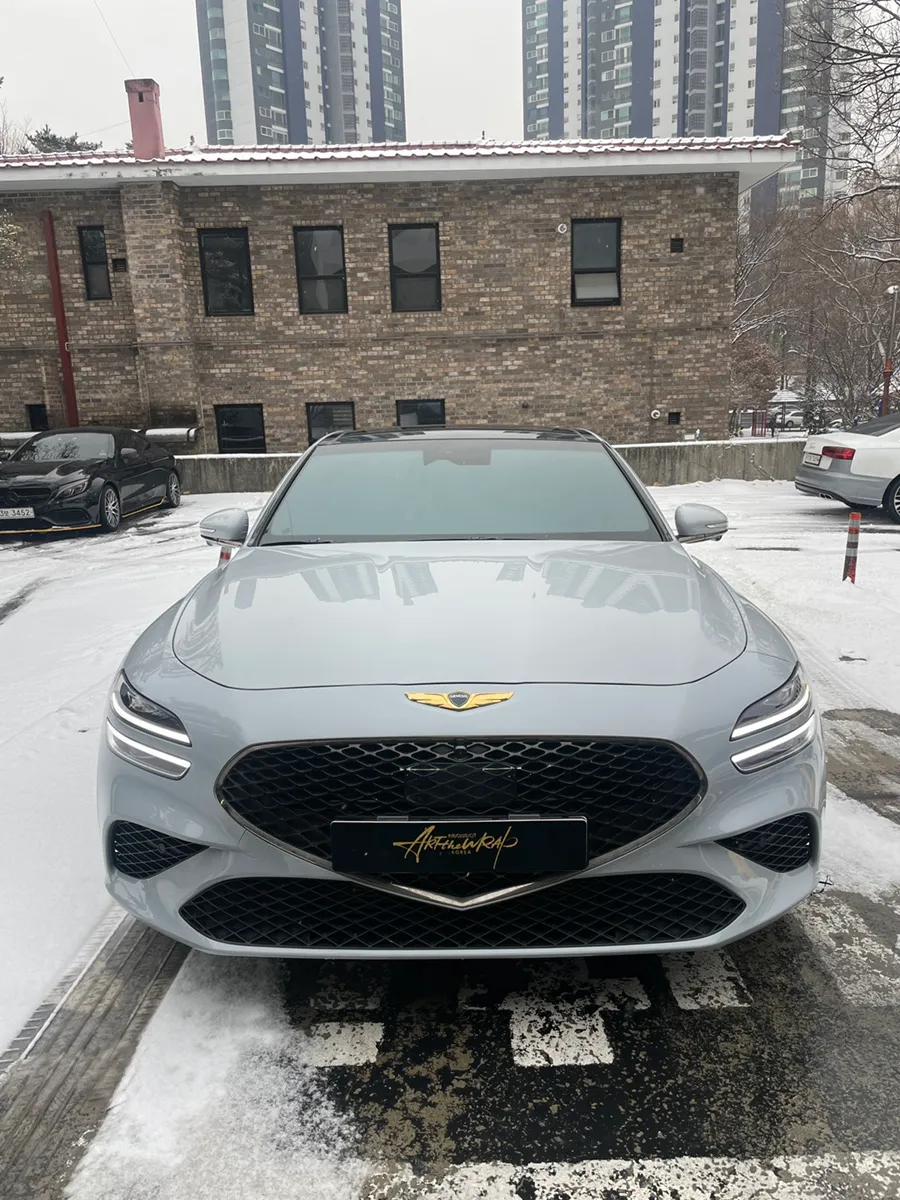 Genesis G70のカーラッピング事例|費用目安・仕上がり 施工写真 2-2