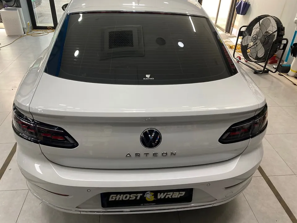 Volkswagen Arteonのカーラッピング事例|費用目安・仕上がり 施工写真 2-3