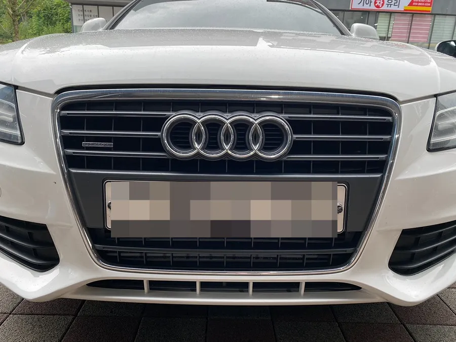 Audi A4 B8 body kit - Audi A4 B8 Body Kit Installation Review photo 9