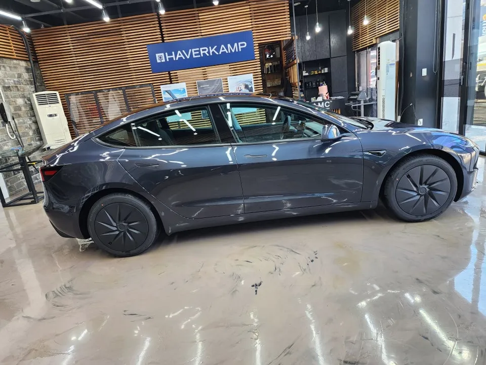 Tesla Model 3 ppf - Tesla Model 3 PPF Review: Enhanced Protection & Clarity photo 3