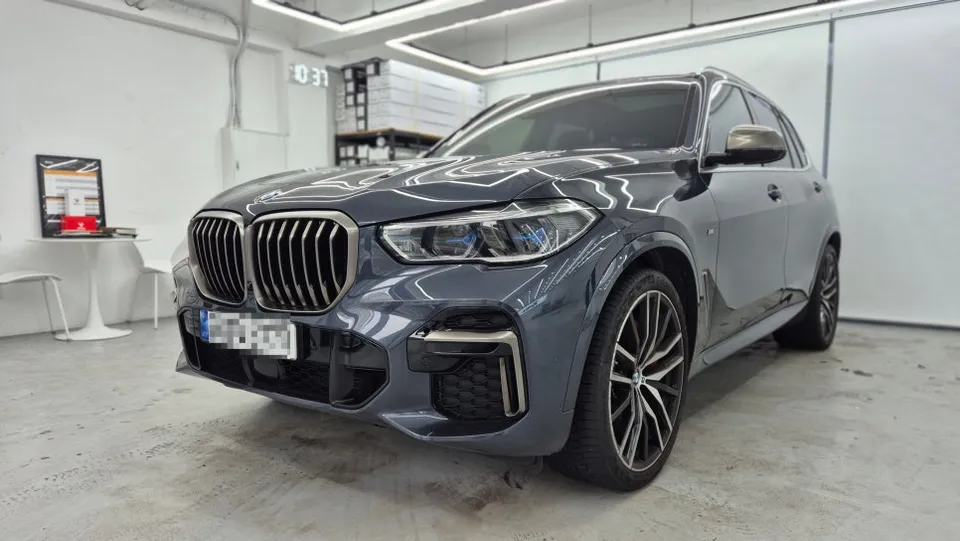 BMW X5のカーフィルム施工事例|費用目安・仕上がり 施工写真 2-2