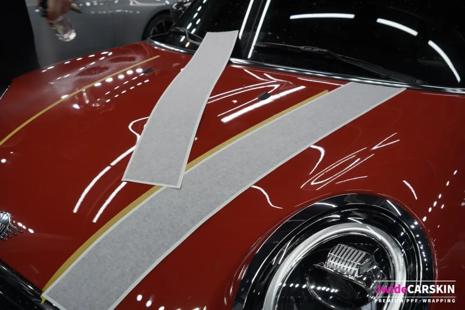 MINI MINI Cooperのカーラッピング事例|費用目安・仕上がり 施工写真 3-1