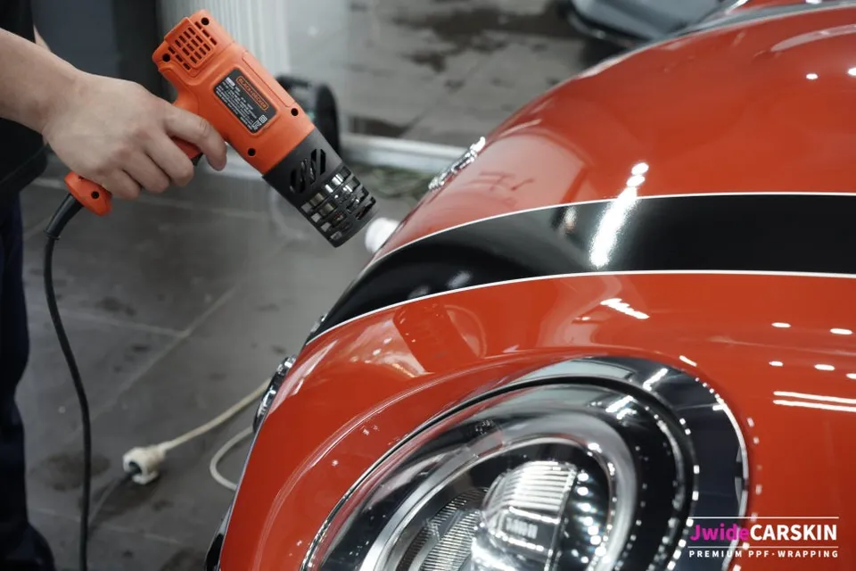 MINI MINI Cooperのカーラッピング事例|費用目安・仕上がり 施工写真 2-2