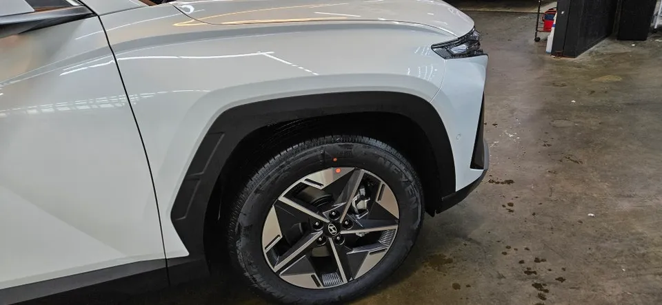 Hyundai Tucson NX4 カーフィルム施工事例|韓国での実例 施工写真 1-3