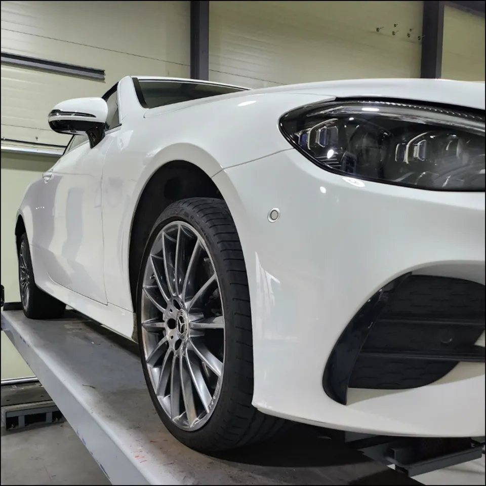 Mercedes-Benz E-Class Wheel Repair & Ghost Chrome Painting Review photo 2