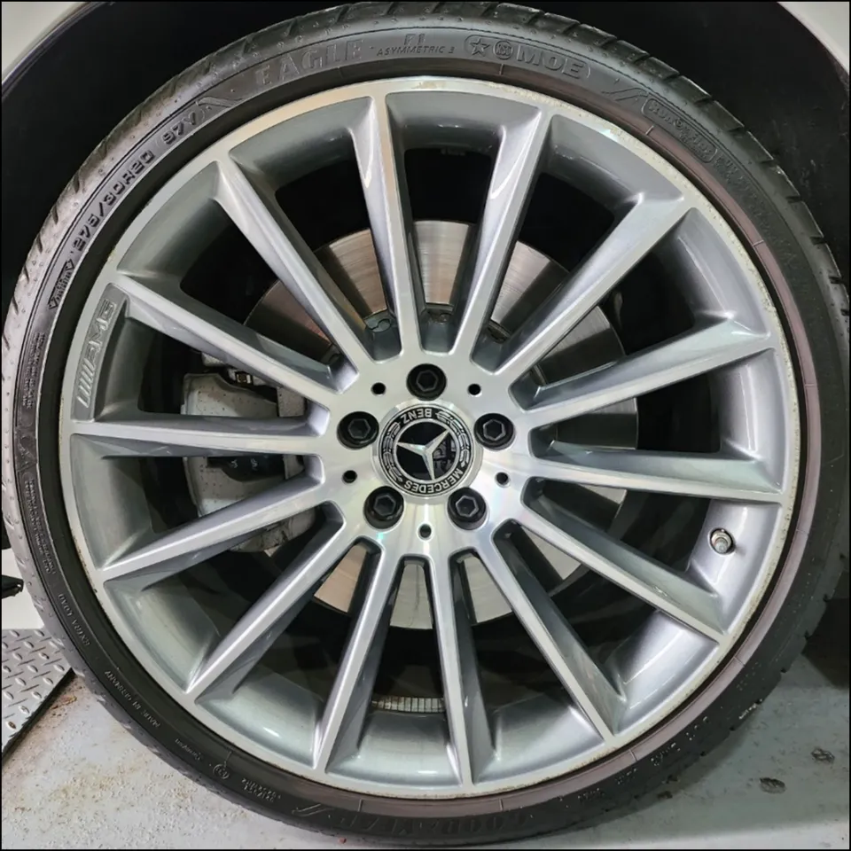 Mercedes-Benz E-Class W213 wheel repair - Mercedes-Benz E-Class Wheel Repair & Ghost Chrome Painting Review photo 3
