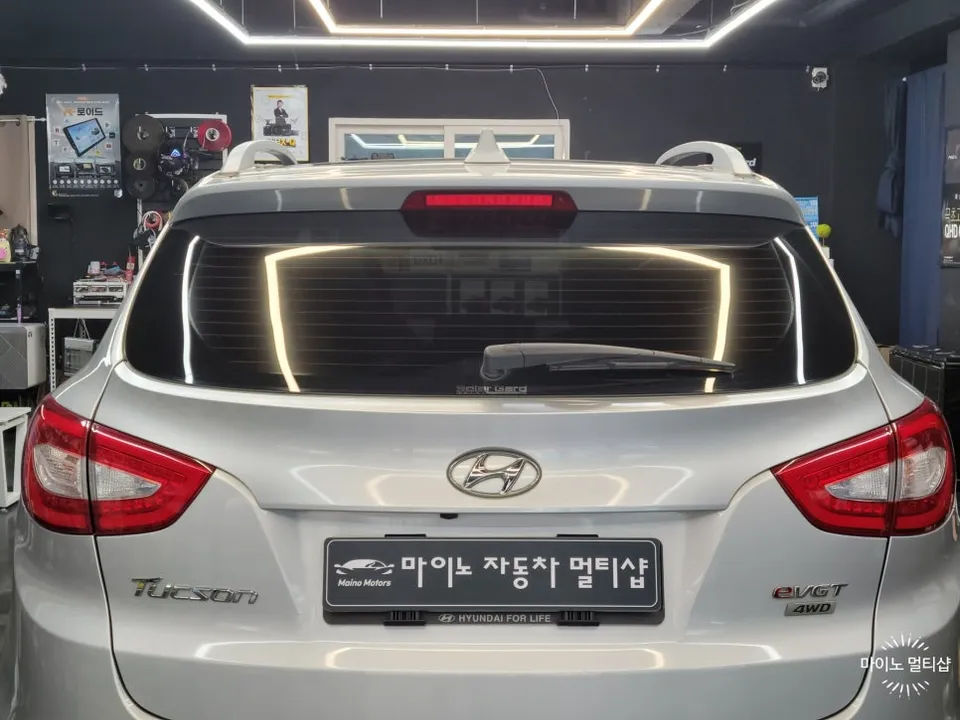 Hyundai Tucsonのカーフィルム施工事例｜費用目安・仕上がり 施工写真 2-3