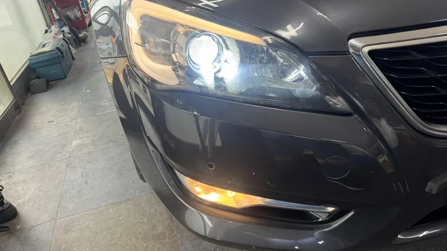 Kia K7 lighting upgrade - Kia K7 LED Upgrade Review: Sollight HID Replacement photo 3