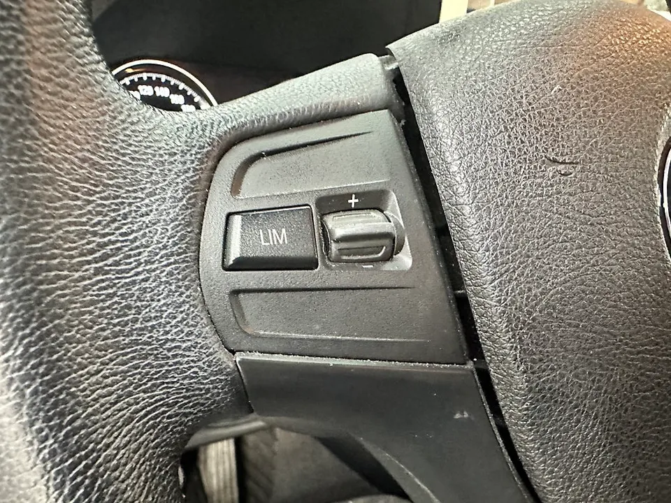BMW 1 Series F20 ambient lighting - BMW 1 Series F20 Ambient Lighting Review: Cost & Results photo 4