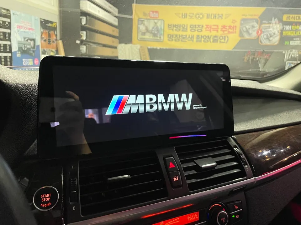 BMW X6 dash cam - BMW X6 Dash Cam Installation Review photo 4